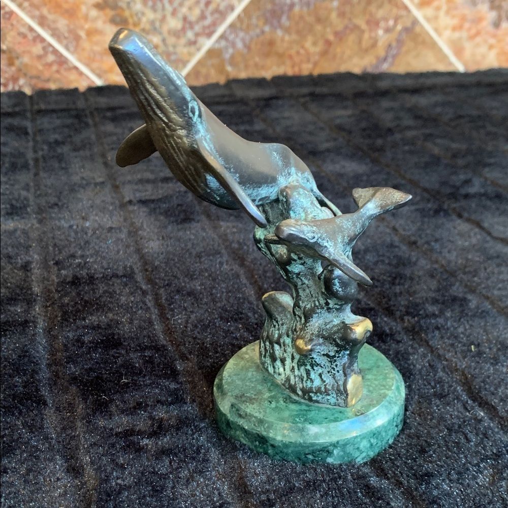 GALLERY FIND | SPI Gallery Brass Humpback Whale & Calf Sculpture